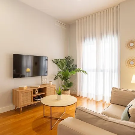 Apartment Souviron & Old Town By Ele