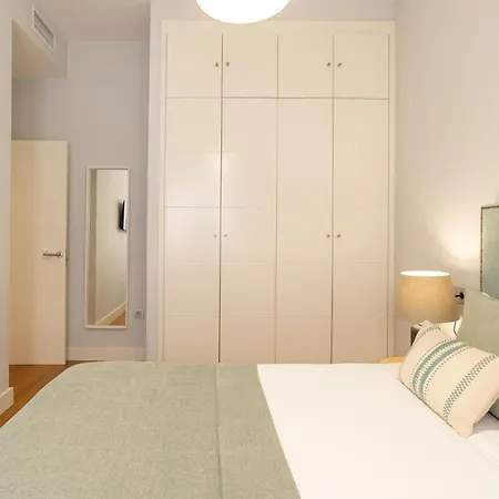 Souviron & Old Town By Ele Apartment *